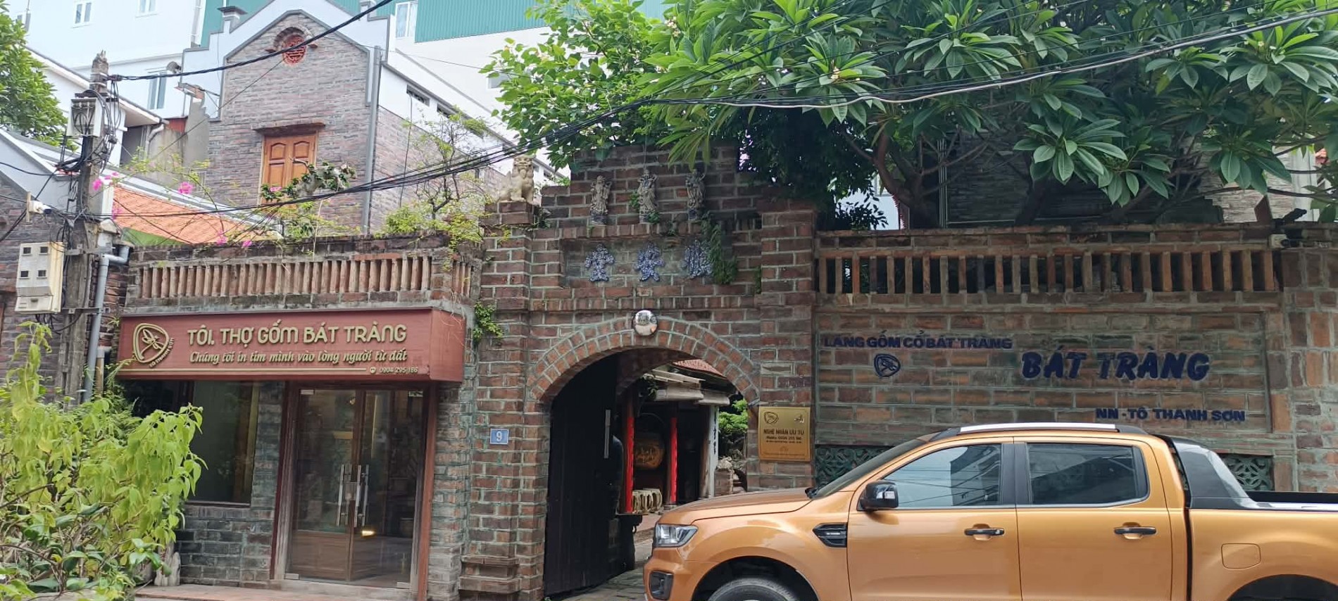 Nghệ nhân Ưu tú Tô Thanh Sơn – Người kể chuyện Bát Tràng bằng đất, lửa và cây Nghệ nhân Ưu tú Tô Thanh Sơn – Người kể chuyện Bát Tràng bằng đất, lửa và cây