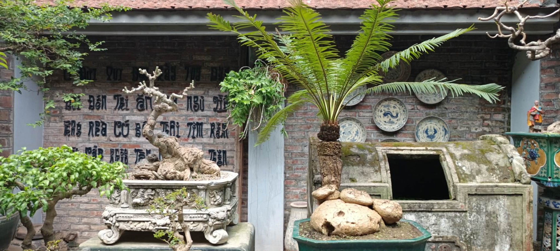 Nghệ nhân Ưu tú Tô Thanh Sơn – Người kể chuyện Bát Tràng bằng đất, lửa và cây Nghệ nhân Ưu tú Tô Thanh Sơn – Người kể chuyện Bát Tràng bằng đất, lửa và cây