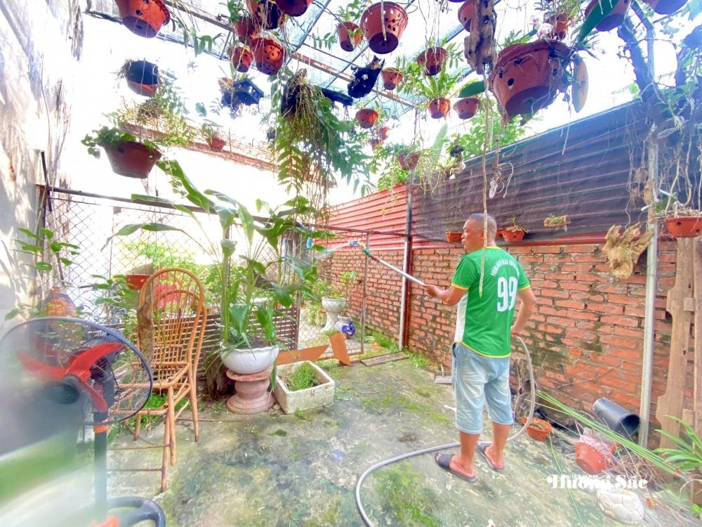 Nguyễn Đức Long: Người thầy giáo vun mầm xanh, lan tỏa tình yêu bonsai Nguyễn Đức Long: Người thầy giáo vun mầm xanh, lan tỏa tình yêu bonsai