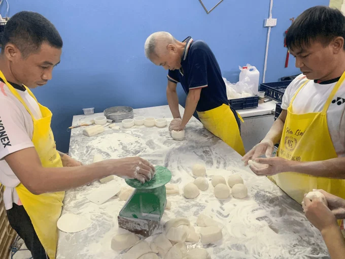 Xuân Đỉnh – làng nghề bánh trung thu lưu giữ hương vị Hà Nội xưa Xuân Đỉnh – làng nghề bánh trung thu lưu giữ hương vị Hà Nội xưa