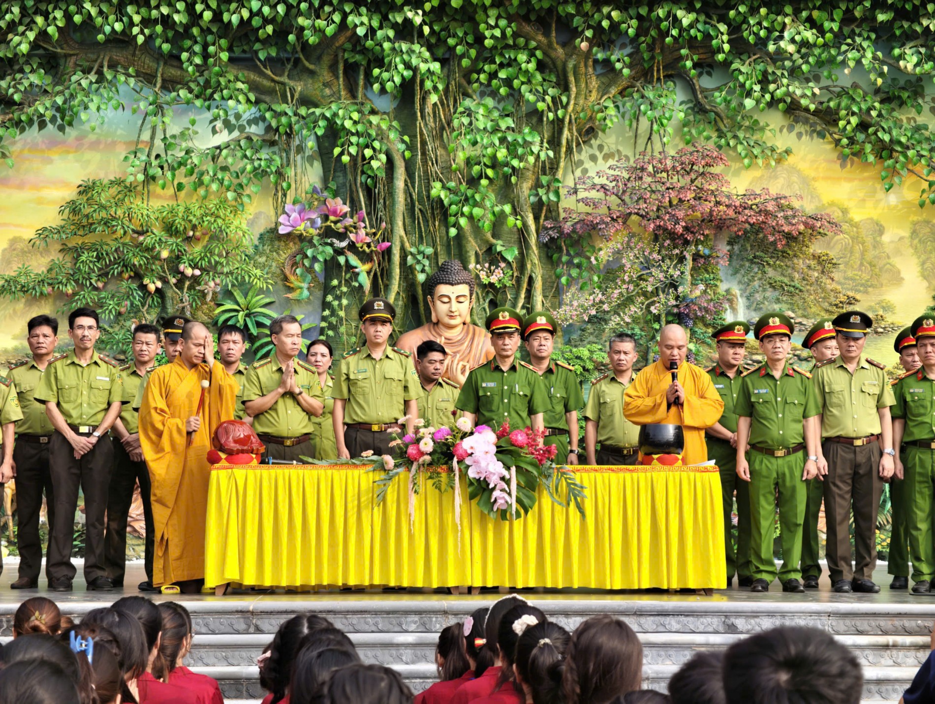 Phóng sinh bằng lòng từ bi, thực hành bằng trí tuệ Phóng sinh bằng lòng từ bi, thực hành bằng trí tuệ