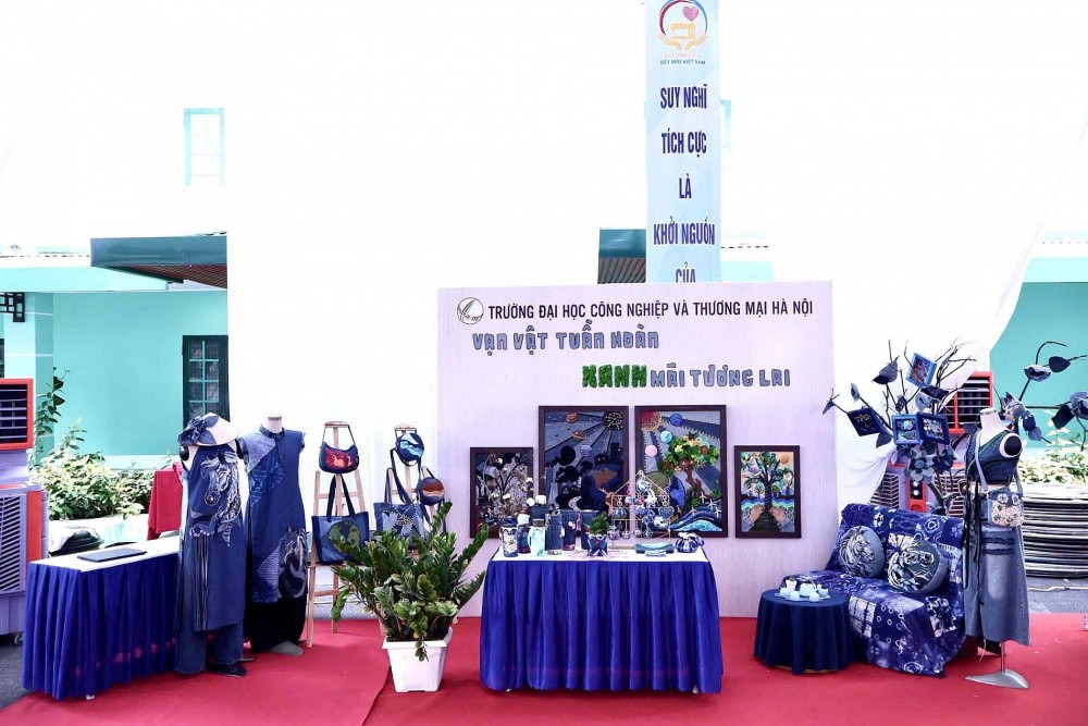 HITU lan tỏa tinh thần “Dệt may xanh - phát triển bền vững” từ Hội thi Thợ giỏi ngành Dệt may Việt Nam HITU lan tỏa tinh thần “Dệt may xanh - phát triển bền vững” từ Hội thi Thợ giỏi ngành Dệt may Việt Nam