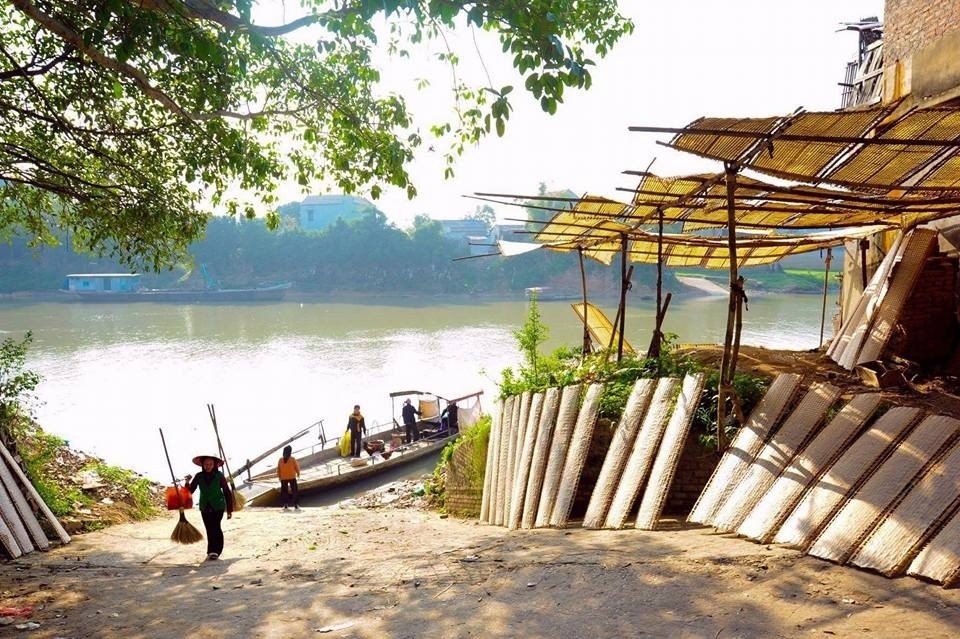 Về làng Vân nghe hương rượu nếp Về làng Vân nghe hương rượu nếp