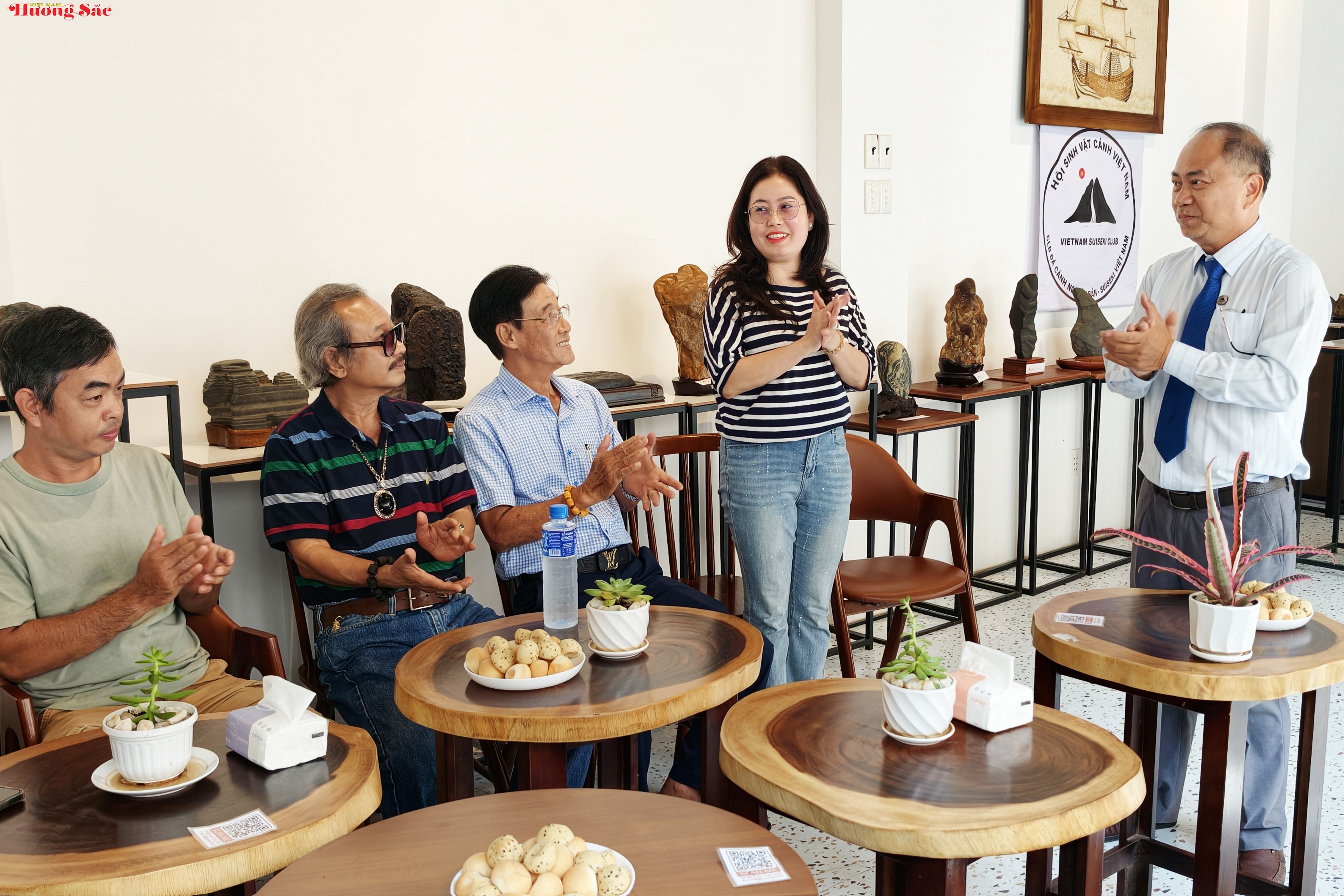 CLB Đá cảnh Nguyên bản – Suiseki Việt Nam: Nơi lắng đọng hồn thiêng nghệ thuật CLB Đá cảnh Nguyên bản – Suiseki Việt Nam: Nơi lắng đọng hồn thiêng nghệ thuật