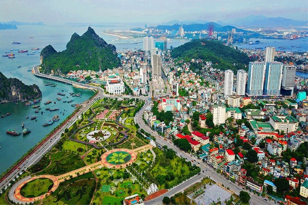 Quảng Ninh – từ một tỉnh mạnh đến thành phố trực thuộc Trung ương: Dấu mốc lịch sử và yêu cầu kiến tạo một không gian phát triển mới Quảng Ninh – từ một tỉnh mạnh đến thành phố trực thuộc Trung ương: Dấu mốc lịch sử và yêu cầu kiến tạo một không gian phát triển mới