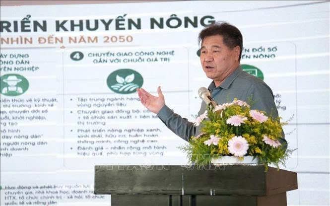 Khuyến nông Lâm Đồng chuyển từ hỗ trợ sản xuất sang kiến tạo giá trị Khuyến nông Lâm Đồng chuyển từ hỗ trợ sản xuất sang kiến tạo giá trị