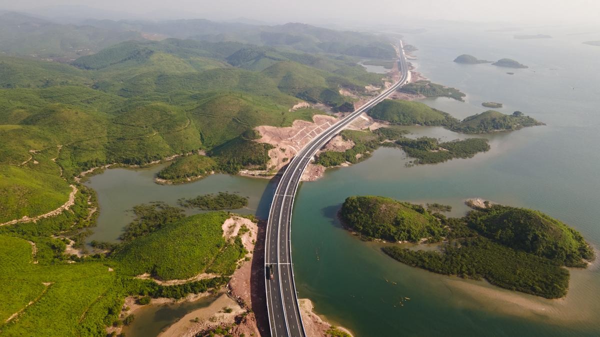Thể chế – hạ tầng – nhân lực: Ba nền tảng để Quảng Ninh bứt phá trong chu kỳ phát triển mới