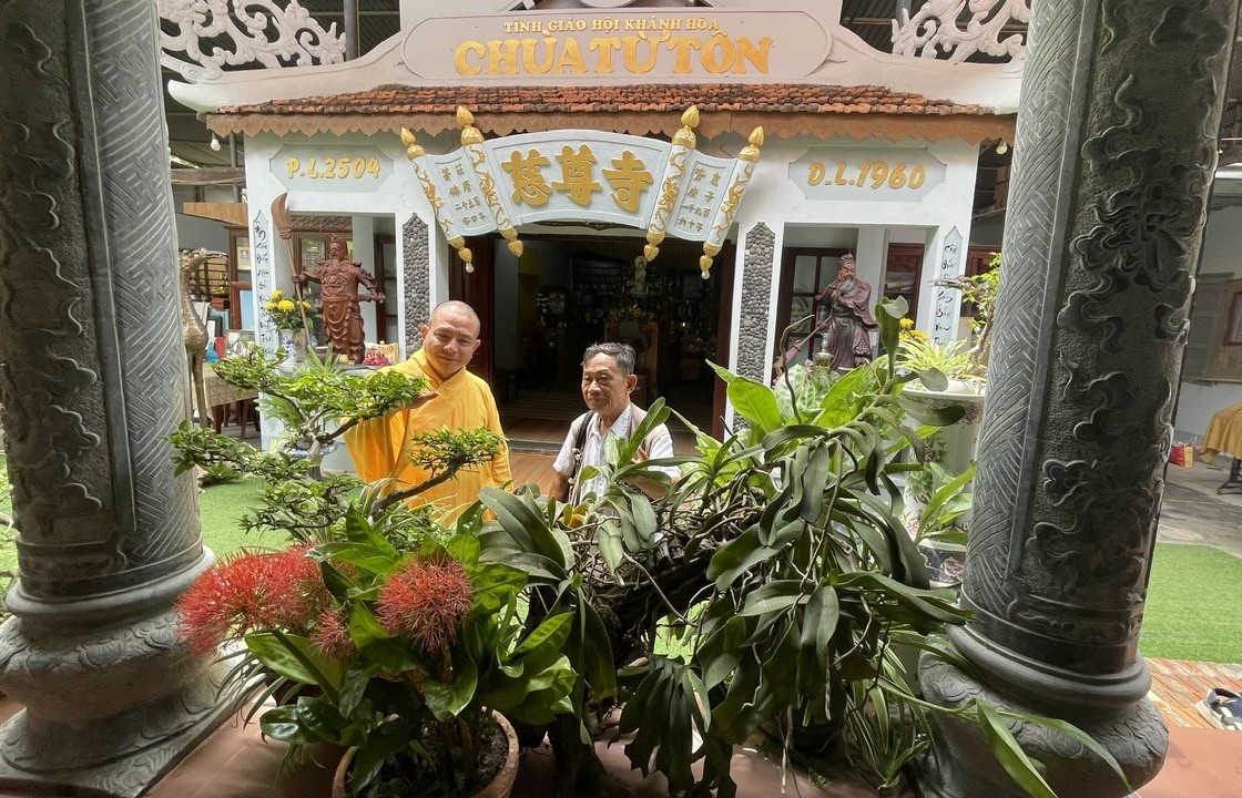 Vườn cây ở Chùa Từ Tôn – màu xanh kỳ công giữa biển trời Hòn Đỏ, Nha Trang