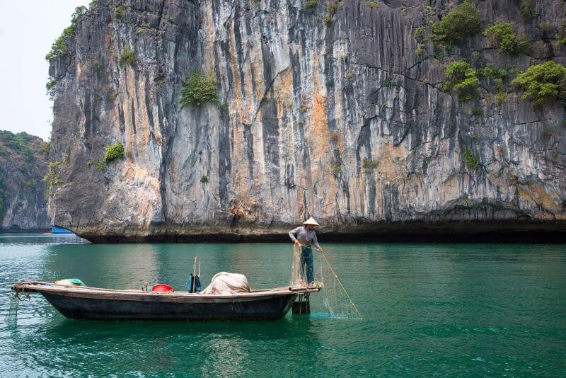 Làng chài Cái Bèo – dấu ấn làng cổ giữa vùng biển Cát Bà Làng chài Cái Bèo – dấu ấn làng cổ giữa vùng biển Cát Bà