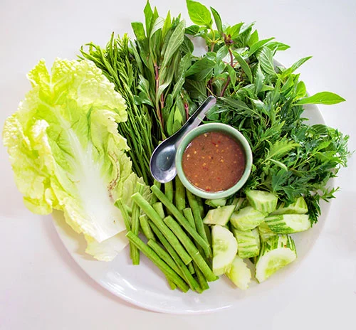 Những sai lầm phổ biến khi ăn lá đinh lăng khiến bổ hóa độc Những sai lầm phổ biến khi ăn lá đinh lăng khiến bổ hóa độc
