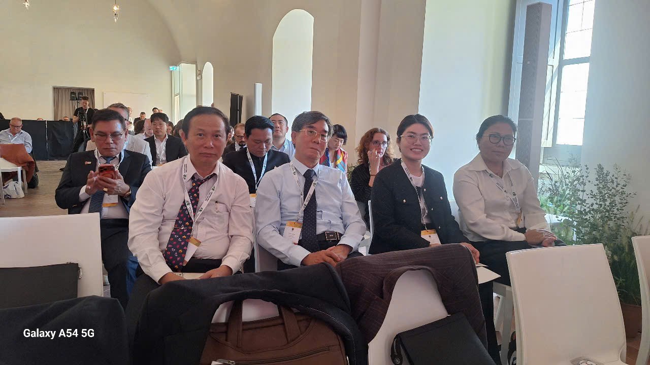 Hội Sinh vật cảnh Việt Nam lần đầu tham dự AIPH với tư cách thành viên chính thức Hội Sinh vật cảnh Việt Nam lần đầu tham dự AIPH với tư cách thành viên chính thức