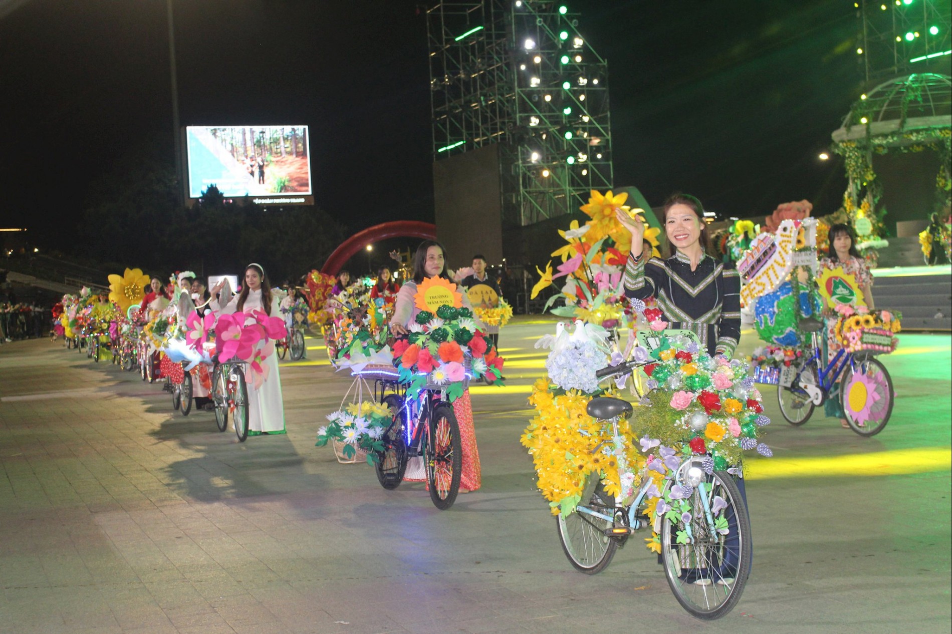 Festival Hoa Đà Lạt mở rộng không gian, kết nối chuỗi giá trị ngành hoa