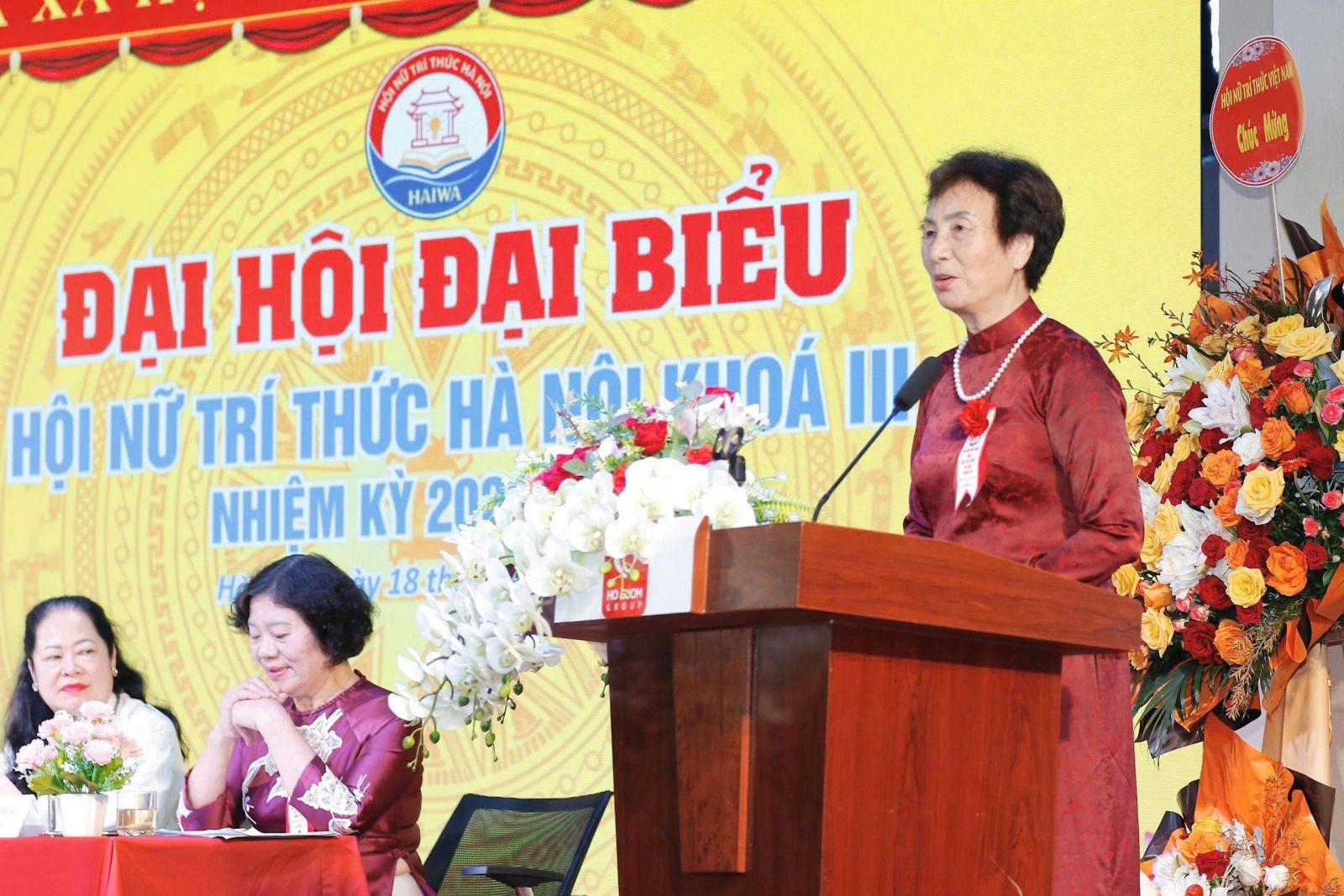 Từ tập hợp trí tuệ đến kết nối tri thức với thực tiễn Từ tập hợp trí tuệ đến kết nối tri thức với thực tiễn