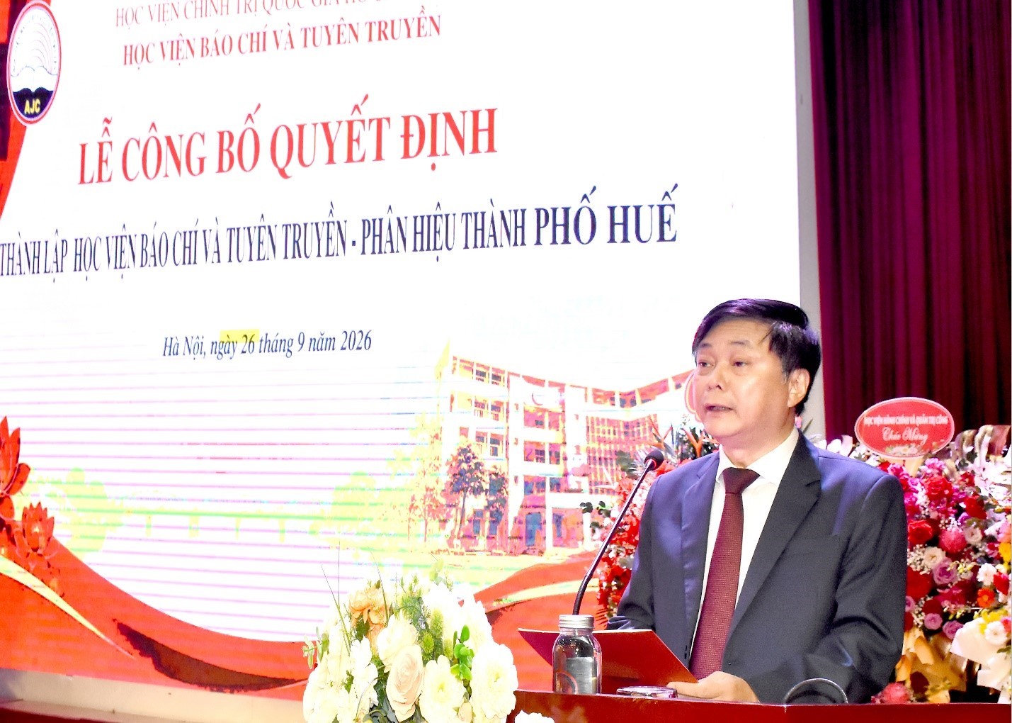 Học viện Báo chí và Tuyên truyền công bố Quyết định thành lập Phân hiệu thành phố Huế Học viện Báo chí và Tuyên truyền công bố Quyết định thành lập Phân hiệu thành phố Huế