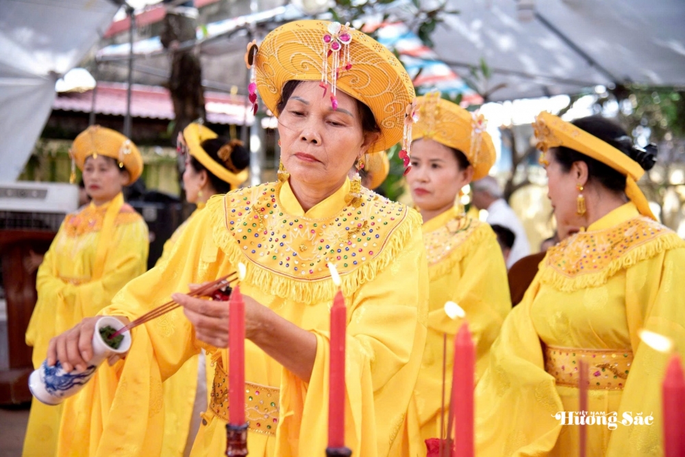 Lễ giỗ Tổ Mẫu Nguyễn Thị Hay - Người có công chiêu dân, lập ấp tại Đại Mỗ