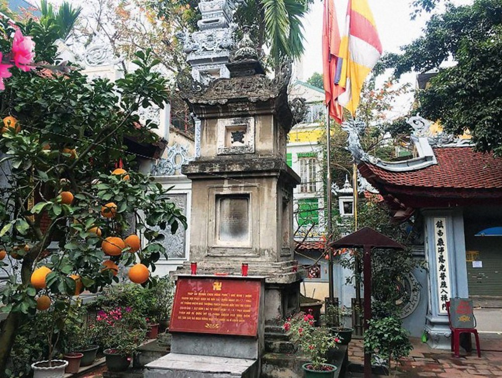 Từ tượng “Vua cõng Phật” chùa Hòe Nhai: Quyền lực lớn nhất là tự sửa mình Từ tượng “Vua cõng Phật” chùa Hòe Nhai: Quyền lực lớn nhất là tự sửa mình