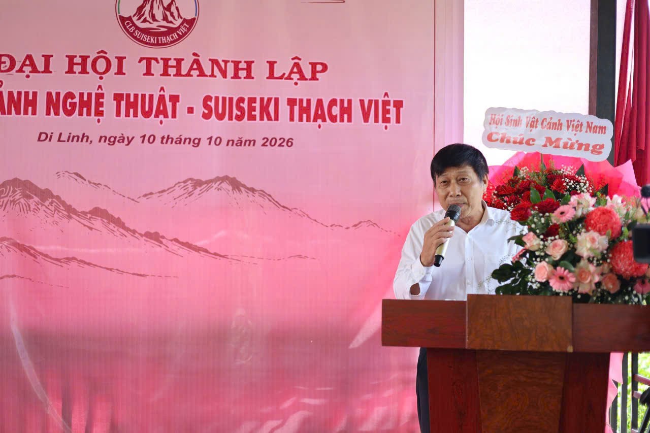 Đại hội thành lập CLB Đá cảnh nghệ thuật – Suiseki Thạch Việt: dấu mốc mới trong hành trình phát triển nghệ thuật đá cảnh Việt Nam Đại hội thành lập CLB Đá cảnh nghệ thuật – Suiseki Thạch Việt: dấu mốc mới trong hành trình phát triển nghệ thuật đá cảnh Việt Nam