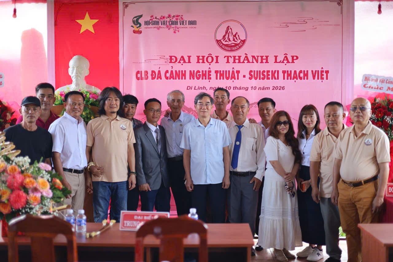 Đại hội thành lập CLB Đá cảnh nghệ thuật – Suiseki Thạch Việt: dấu mốc mới trong hành trình phát triển nghệ thuật đá cảnh Việt Nam Đại hội thành lập CLB Đá cảnh nghệ thuật – Suiseki Thạch Việt: dấu mốc mới trong hành trình phát triển nghệ thuật đá cảnh Việt Nam