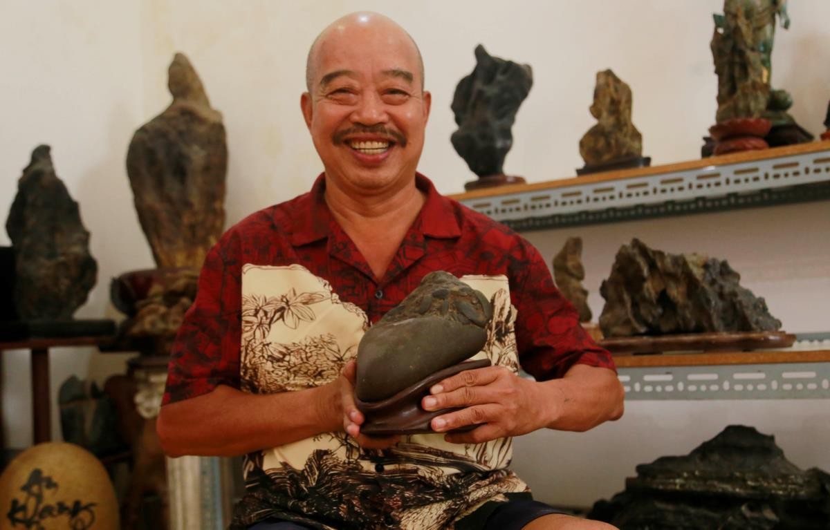 Bỏ tiền tỷ săn đá cảnh, người đàn ông có bộ sưu tập khiến giới chơi đá nể phục