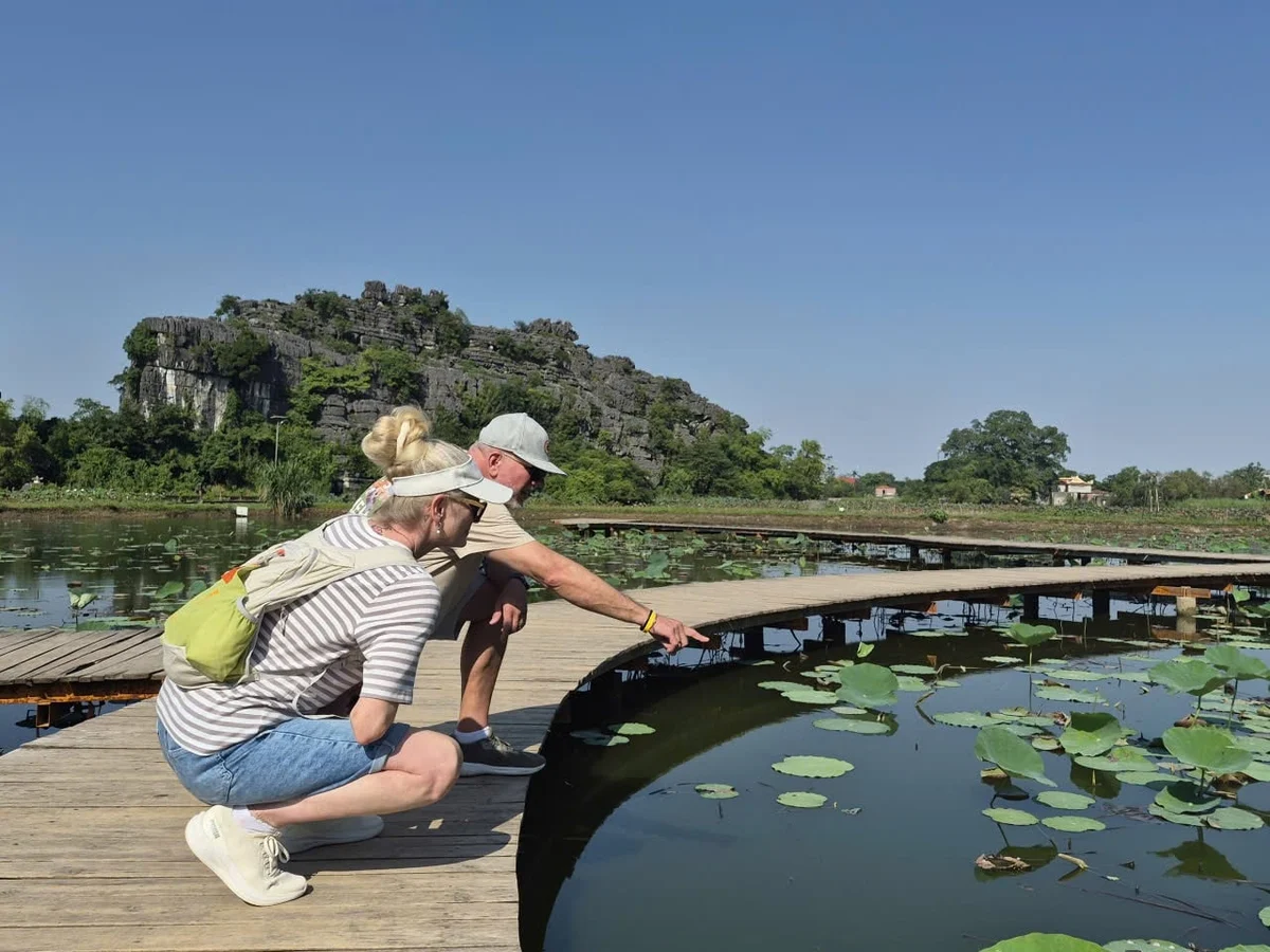 Ninh Bình đưa mục tiêu giảm phát thải vào chiến lược phát triển du lịch Ninh Bình đưa mục tiêu giảm phát thải vào chiến lược phát triển du lịch