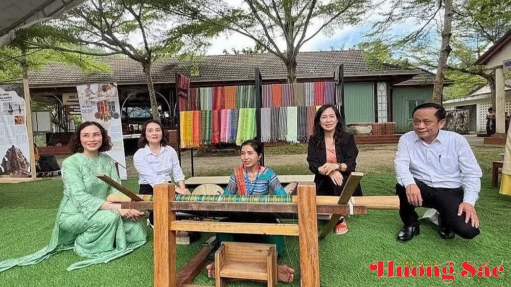 Đà Nẵng: Tập trung tháo gỡ khó khăn, nâng cao hiệu quả điều hành và phát triển kinh tế xanh