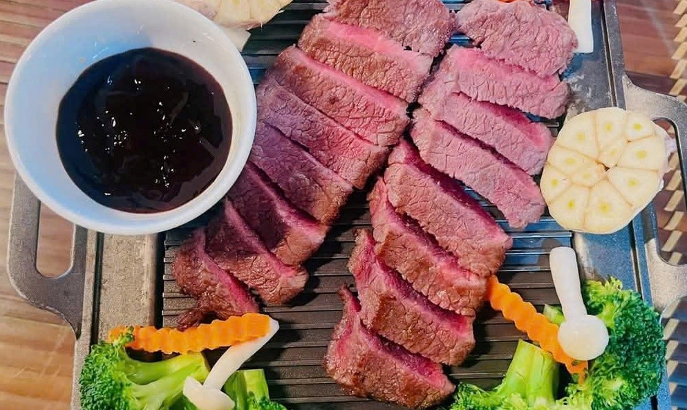 Bỏ phố về bản, 8x Tày đưa bò H’Mông thành dòng thịt bò cao cấp triệu đồng/kg